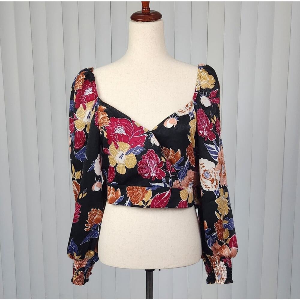 Band of the Free Camille Crossover Crop Top Long Sleeve Black Berry Medium New